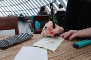 40代の転職で若い面接官に対応するためのコツは？
